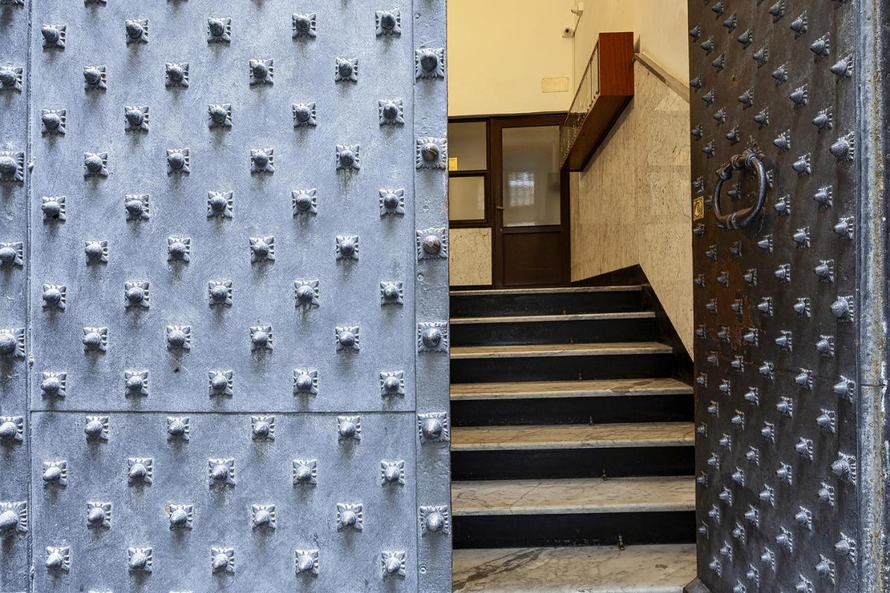 جنوة Appartamento Alla Cattedrale Di San Lorenzo By Wonderful Italy المظهر الخارجي الصورة